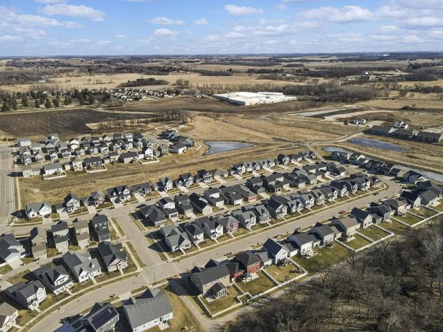 1232 Twisted Branch Way, Sun Prairie, WI 53593