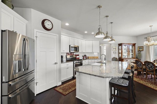 1232 Twisted Branch Way, Sun Prairie, WI 53593