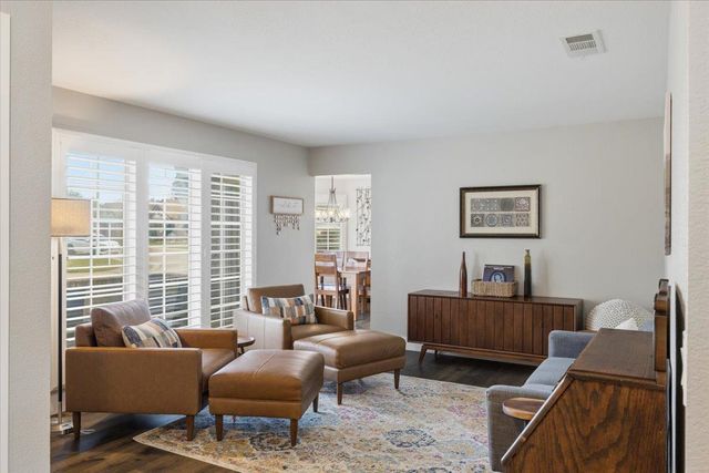 1201 Havenhill Ct, Roseville, CA 95661