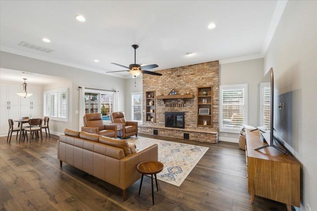 1201 Havenhill Ct, Roseville, CA 95661