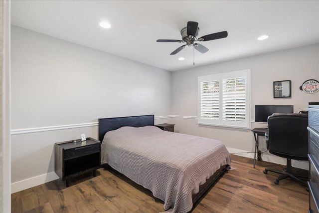 1201 Havenhill Ct, Roseville, CA 95661