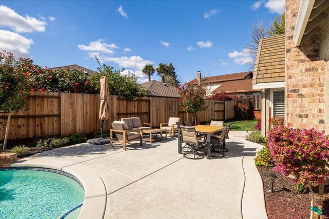 1201 Havenhill Ct, Roseville, CA 95661