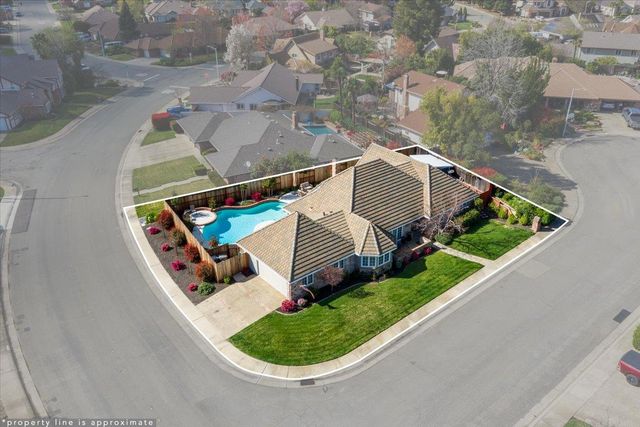 1201 Havenhill Ct, Roseville, CA 95661