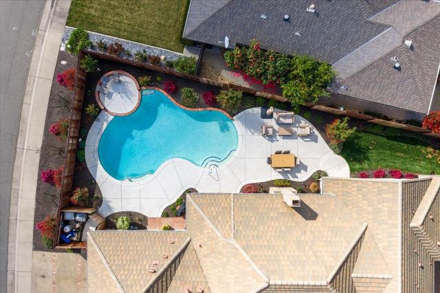 1201 Havenhill Ct, Roseville, CA 95661