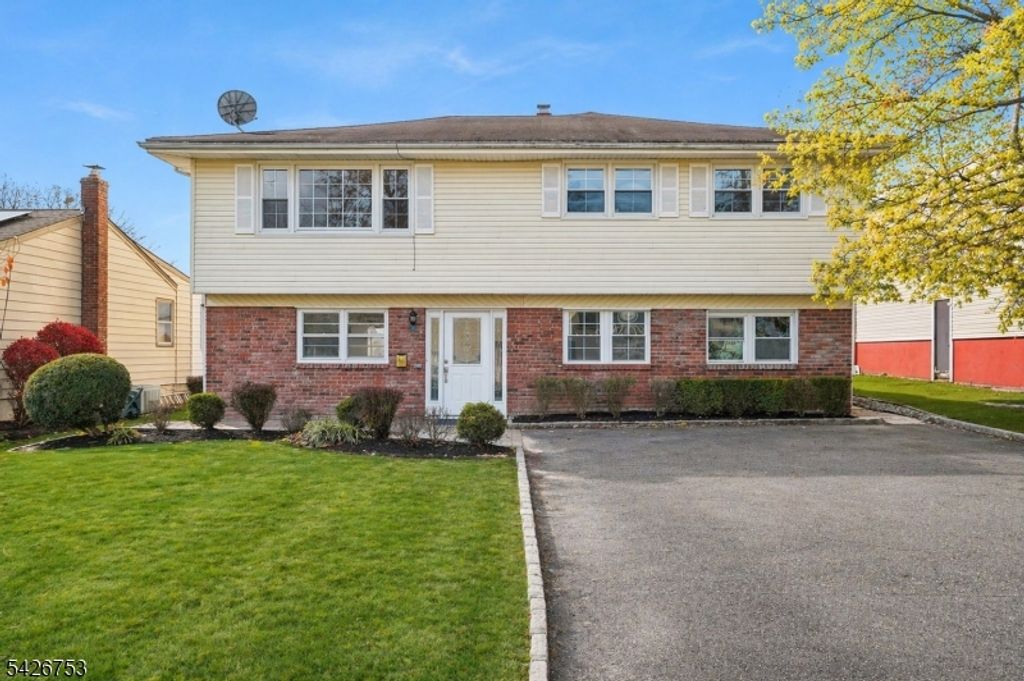 14 Mellon Ave, West Orange Twp., NJ 07052