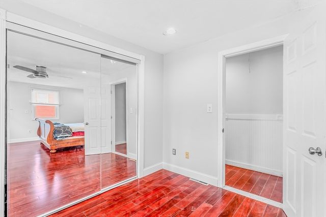 22 Osceola Ln, Billerica, MA 01821