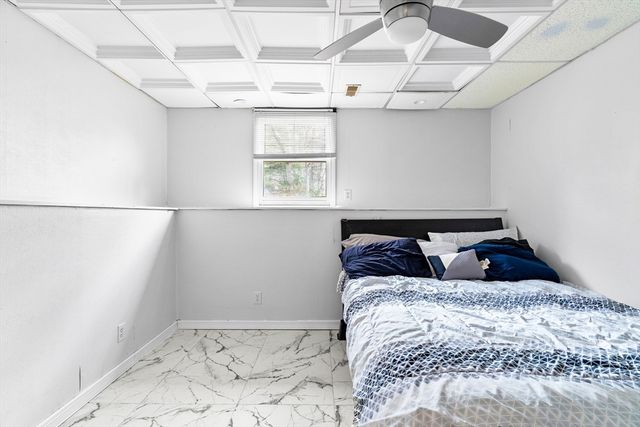 22 Osceola Ln, Billerica, MA 01821