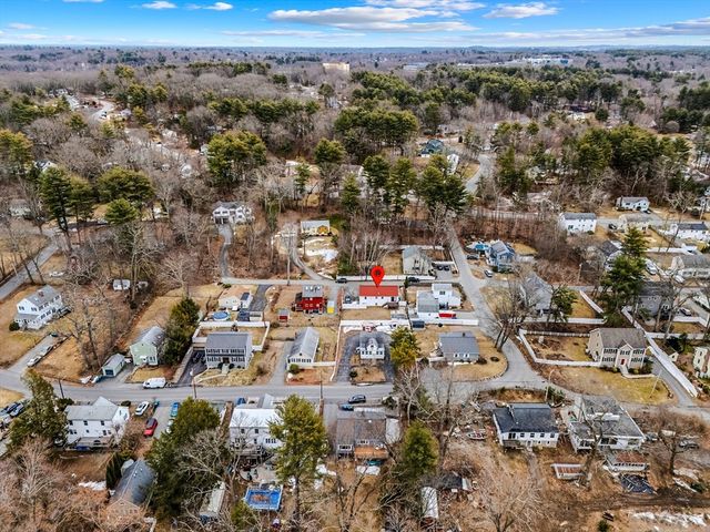 22 Osceola Ln, Billerica, MA 01821