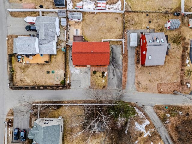 22 Osceola Ln, Billerica, MA 01821