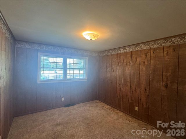 1023 Autumn Lane, New London, NC 28127