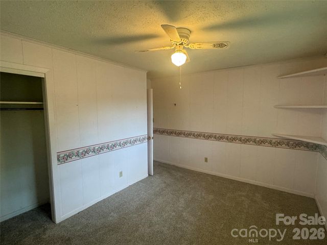 1023 Autumn Lane, New London, NC 28127