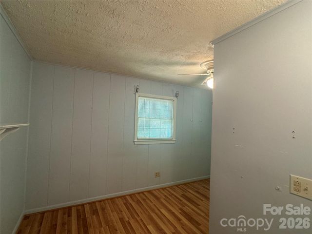 1023 Autumn Lane, New London, NC 28127