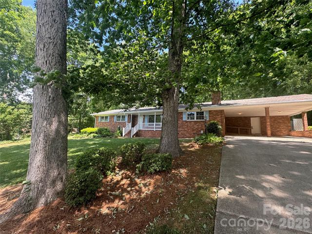 1023 Autumn Lane, New London, NC 28127