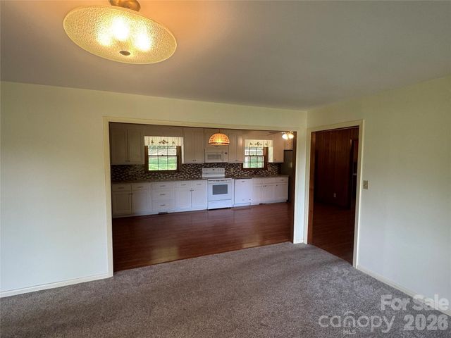 1023 Autumn Lane, New London, NC 28127