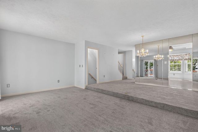 870 BAYRIDGE DR, Gaithersburg, MD 20878