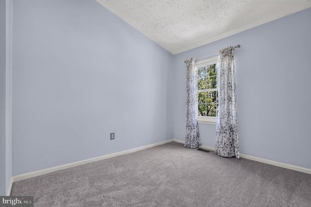 870 BAYRIDGE DR, Gaithersburg, MD 20878
