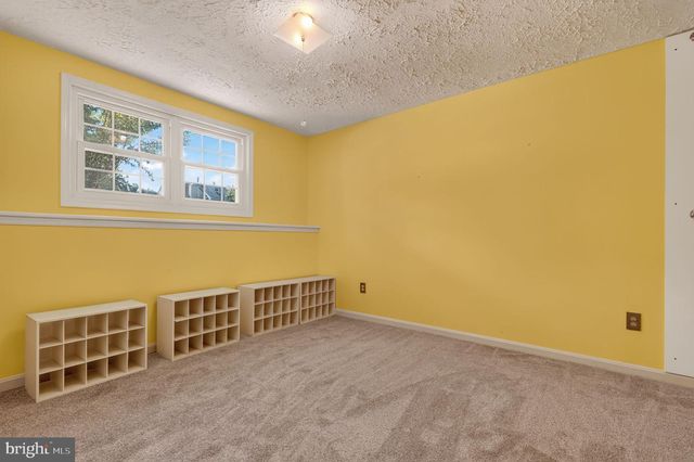 870 BAYRIDGE DR, Gaithersburg, MD 20878