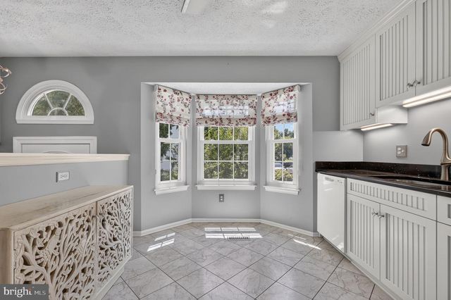 870 BAYRIDGE DR, Gaithersburg, MD 20878
