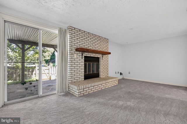 870 BAYRIDGE DR, Gaithersburg, MD 20878