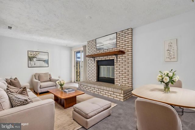 870 BAYRIDGE DR, Gaithersburg, MD 20878