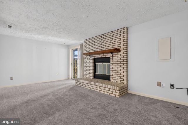 870 BAYRIDGE DR, Gaithersburg, MD 20878