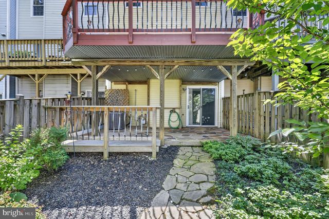 870 BAYRIDGE DR, Gaithersburg, MD 20878