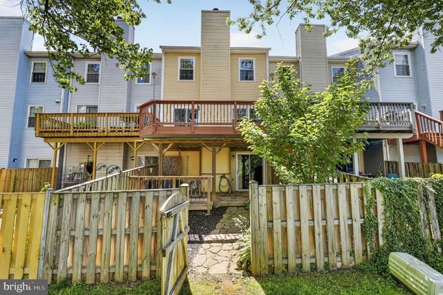 870 BAYRIDGE DR, Gaithersburg, MD 20878