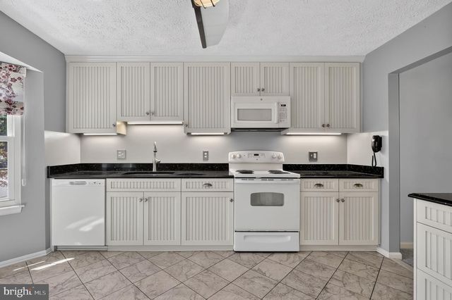 870 BAYRIDGE DR, Gaithersburg, MD 20878