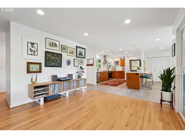7225 Sw 13TH Ave, Portland, OR 97219