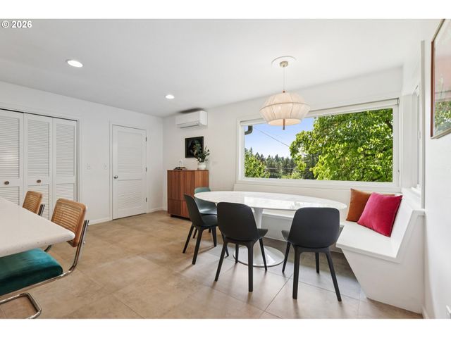 7225 Sw 13TH Ave, Portland, OR 97219