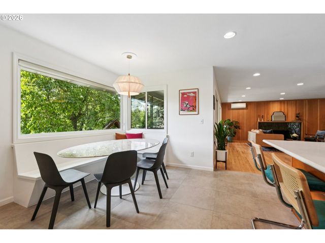 7225 Sw 13TH Ave, Portland, OR 97219