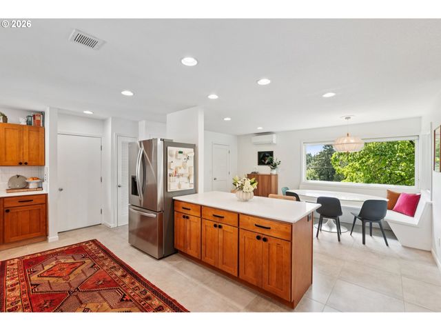 7225 Sw 13TH Ave, Portland, OR 97219