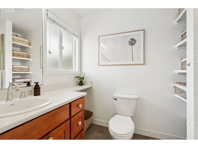 7225 Sw 13TH Ave, Portland, OR 97219