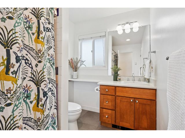 7225 Sw 13TH Ave, Portland, OR 97219