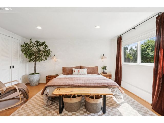 7225 Sw 13TH Ave, Portland, OR 97219