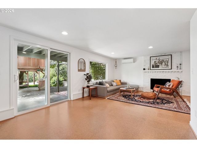 7225 Sw 13TH Ave, Portland, OR 97219