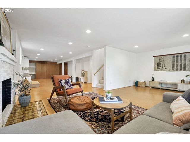 7225 Sw 13TH Ave, Portland, OR 97219