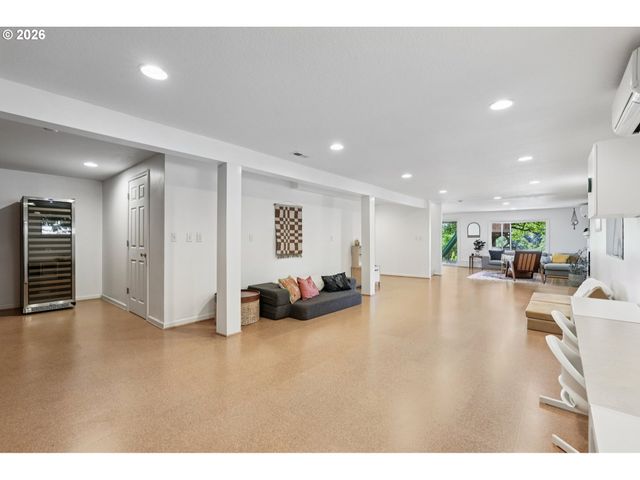 7225 Sw 13TH Ave, Portland, OR 97219