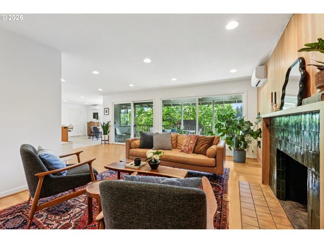 7225 Sw 13TH Ave, Portland, OR 97219
