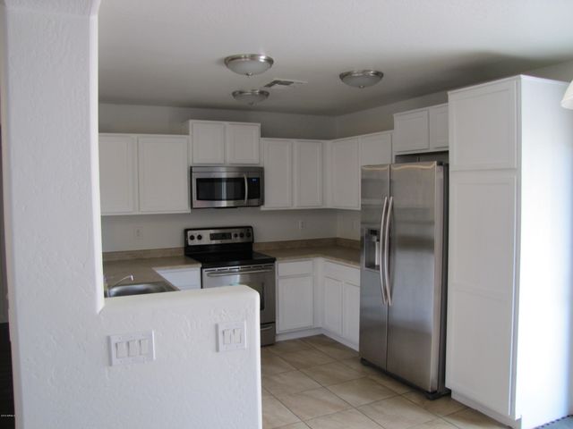 4740 E SILVERBELL Road, San Tan Valley, AZ 85143