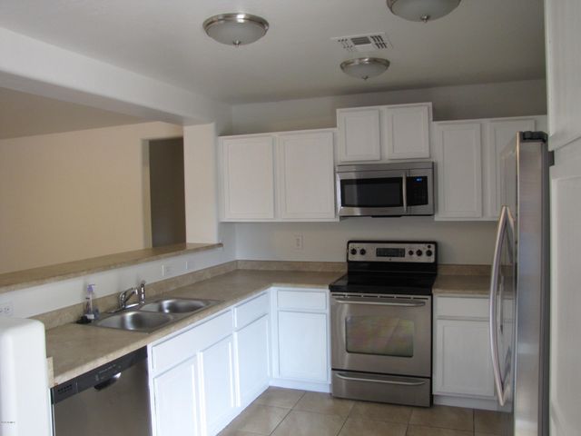 4740 E SILVERBELL Road, San Tan Valley, AZ 85143