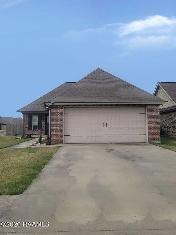 101 Adler Place, Youngsville, LA 70592
