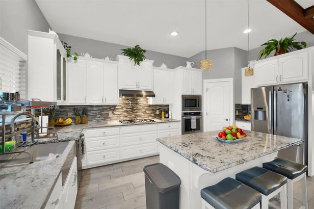 3498 County Road 464, Elgin, TX 78621