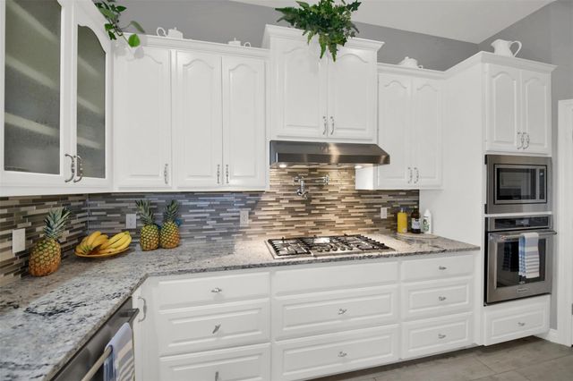 3498 County Road 464, Elgin, TX 78621