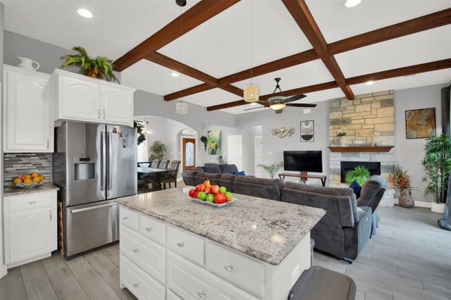 3498 County Road 464, Elgin, TX 78621