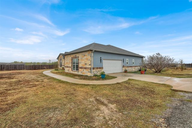 3498 County Road 464, Elgin, TX 78621