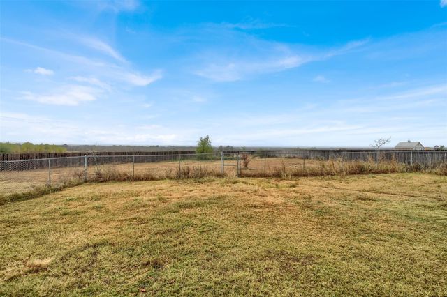 3498 County Road 464, Elgin, TX 78621