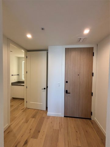 1801 N Pearl Street 3912, Dallas, TX 75201