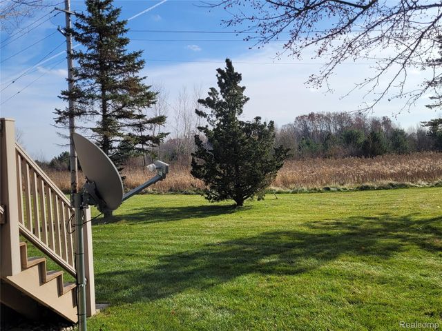 6095 Steeplechase Drive, Grand Blanc, MI 48439