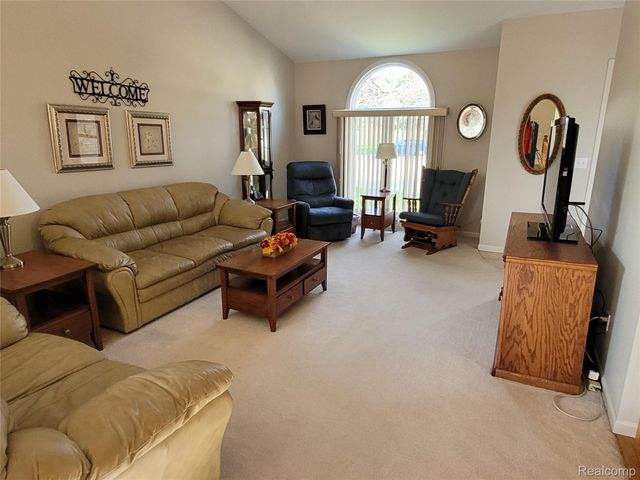 6095 Steeplechase Drive, Grand Blanc, MI 48439